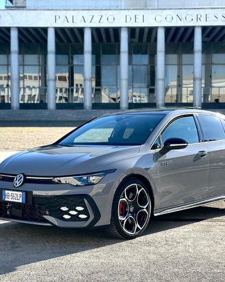 Nuova Golf GTI 2.0 TSI 265 cv DSG