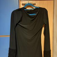 vestito nero aderente