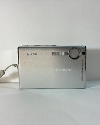 Nikon coolpix s9 argento con caricatore