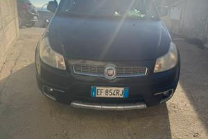 AUTOVETTURA FIAT SEDICI4X4