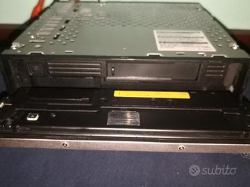 autoradio Clarion con cassette piccole