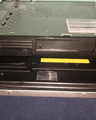 autoradio Clarion con cassette piccole