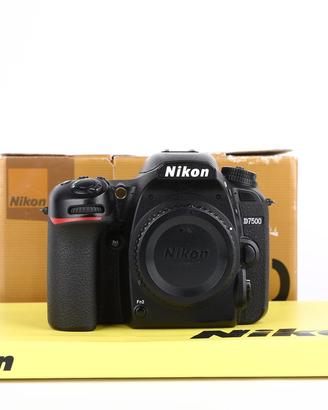 Nikon D7500 USATO GARANTITO PER DUE ANNI