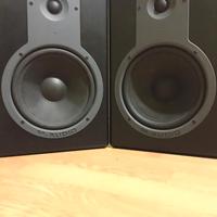 monitor M Audio BX 8A
