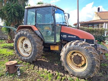 Trattore New Holland L85