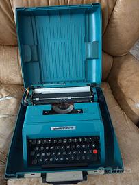 Macchina da scrivere Olivetti studio 45