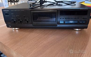Lettore registratore cassette audio Technics