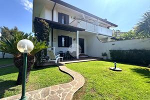 PORZIONE DI QUADRIFAMILIARE A SABAUDIA