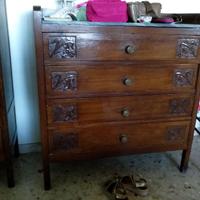 Cassettiera in legno 