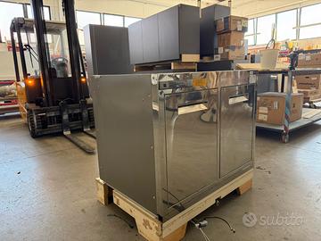 2 Celle frigorifere + vetrina refrigerata