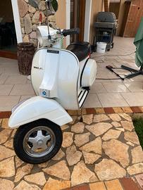 Vespa p200e