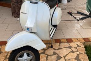 Vespa p200e