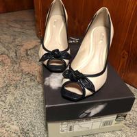 Scarpe Geox eleganti aperte in punta