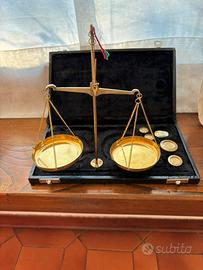Antica bilancia