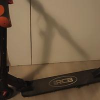 Monopattino elettrico per bambino (6+ anni) 