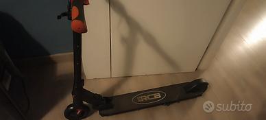 Monopattino elettrico per bambino (6+ anni) 