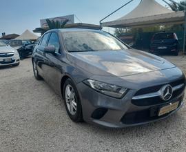 MERCEDES CLASSE A NUOVO MODELLO BENZINA ! EURO 6D
