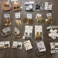 Lotto di 20 paia di orecchini misto acciaio