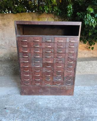 Cassettiera/archivio vintage in ferro