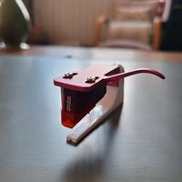 Ortofon 2M red completa di headshell Ortofon 