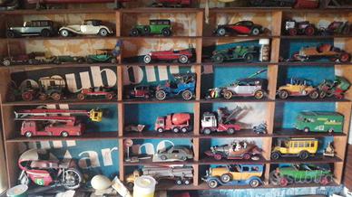 Modellini auto d'epoca e non