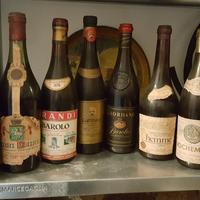 bottiglie di vino antico