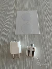 Adattatore prese europa USA apple + adesivi