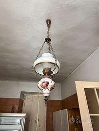 Lampadario vintage ottone e porcellana