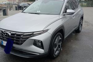 HYUNDAI TUCSON HYBRID