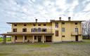 villa-bi-tri-familiare-con-giardino-privato-