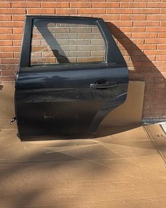 FORD FOCUS PORTA SPORTELLO PORTIERA POSTERIORE SX