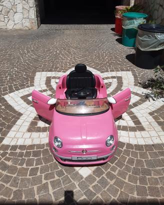 Auto elettrica Fiat 500 radiocomandata