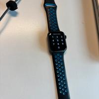 Apple Watch serie 5 - 40 mm