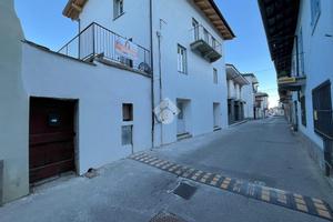 2 LOCALI A BARGE