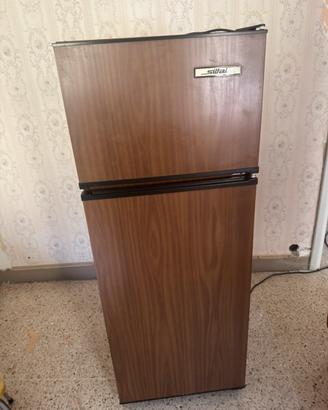 Frigorifero con freezer