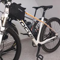 mountain bike carbonio 