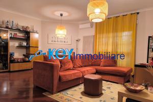 Quadrilocale con terrazzo in zona centrale