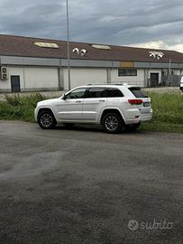 Jeep Grand Cherokee Overland(2014)