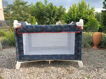 Lettino da campeggio e materasso