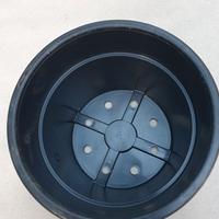 Vasi in plastica bassi vivaio