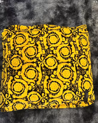 Cuscino versace con stampa barocca adatto per cani