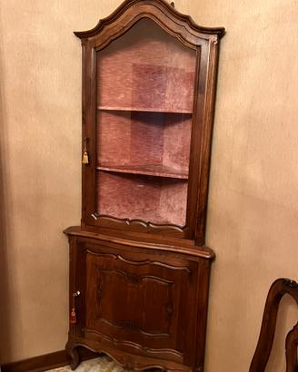 Angoliera in legno