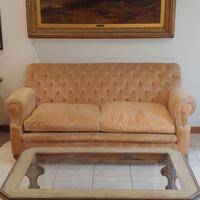 Divano Stile Chesterfield / capitonné