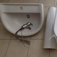 Lavabo con colonna Pozzi Ginori con miscelatore