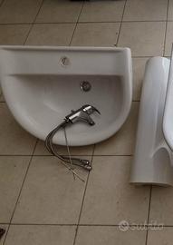 Lavabo con colonna Pozzi Ginori con miscelatore