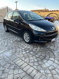 Peugeot 207 - 2008