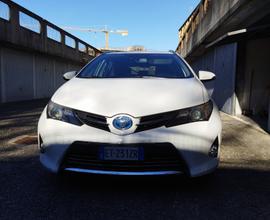 Toyota Auris Touring 1.8 HYBRID LOUNGE - 2014