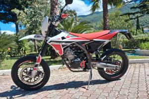 Moto 125 fantic xmf