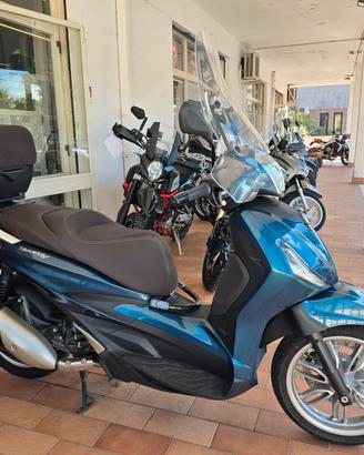 Piaggio Beverly 300 HPE UNIPRO 2022