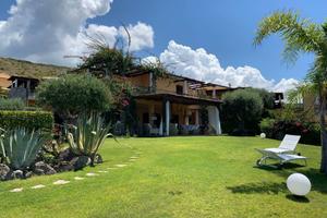 Villa di 350 m² con più di 5 locali a Diamante